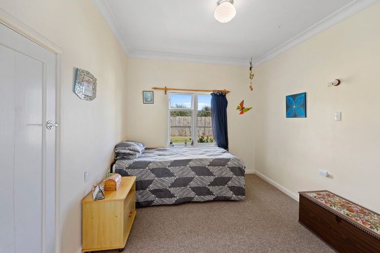 Photo of property in 35 North Manakau Road, Manakau, Levin, 5573