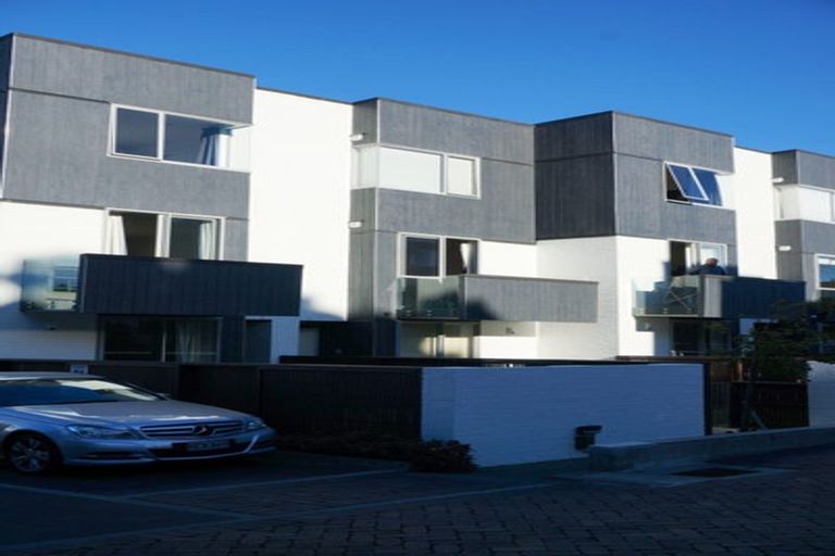 Photo of property in The Altair, 37/120 Rintoul Street, Newtown, Wellington, 6021