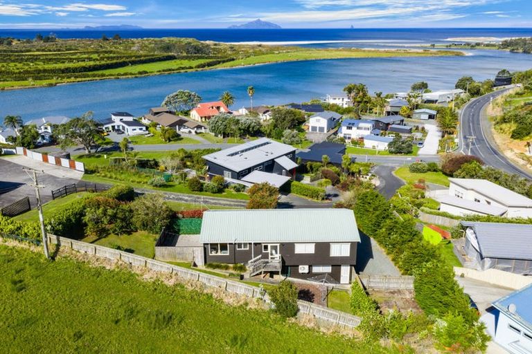 Photo of property in 7 Riverview Place, Waipu, 0582