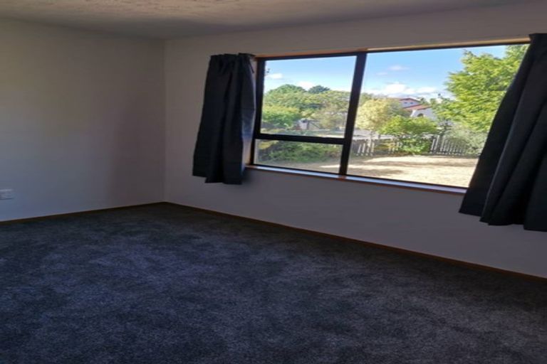 Photo of property in 9 Genista Place, Parklands, Christchurch, 8083