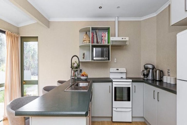 Photo of property in 14 Gill Road, Bay View, Napier, 4104