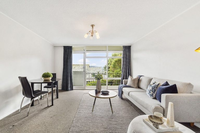 Photo of property in 2b/145 Ohiro Road, Brooklyn, Wellington, 6021