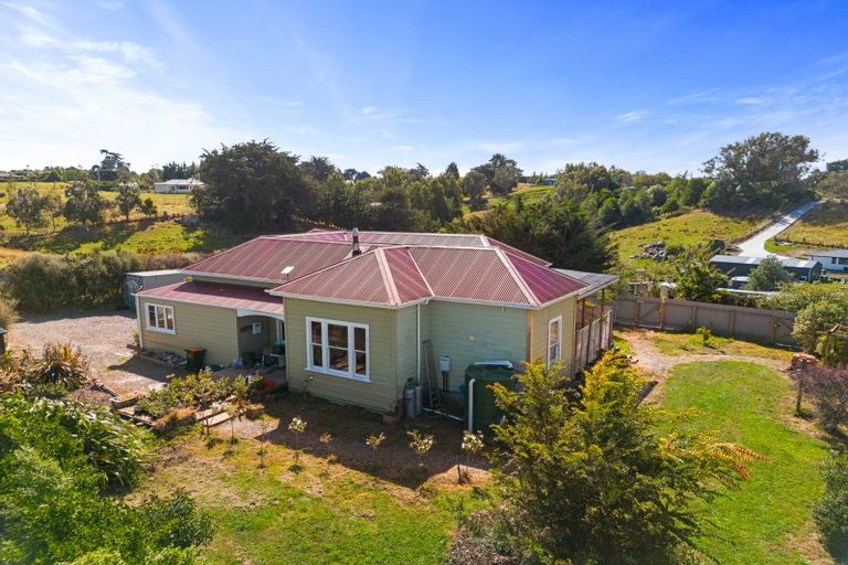 Photo of property in 50 Kimber Street, Halcombe, Feilding, 4779
