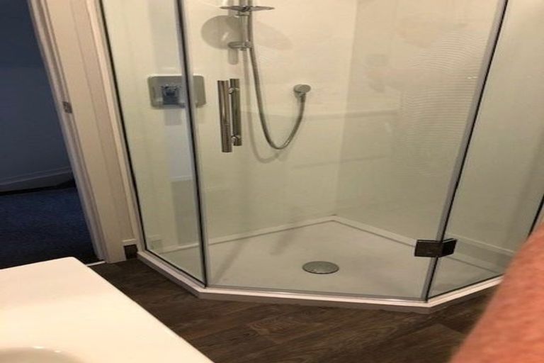 Photo of property in 5/9 Marlene Avenue, Te Atatu South, Auckland, 0610