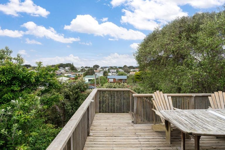 Photo of property in 71a Rua Avenue, Waitarere Beach, Levin, 5510