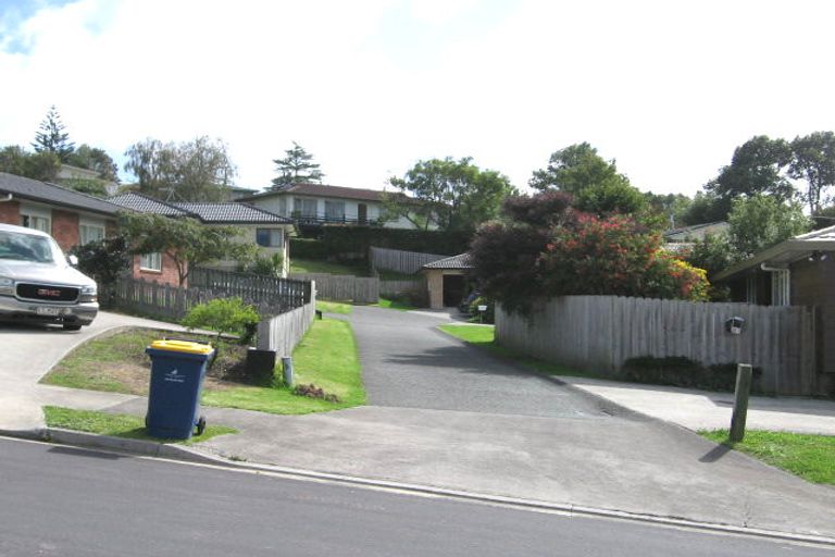 Photo of property in 33 Carillon Place, Massey, Auckland, 0614