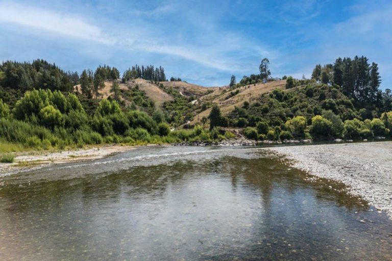 Photo of property in 83 Douglas Road, Motueka, 7196