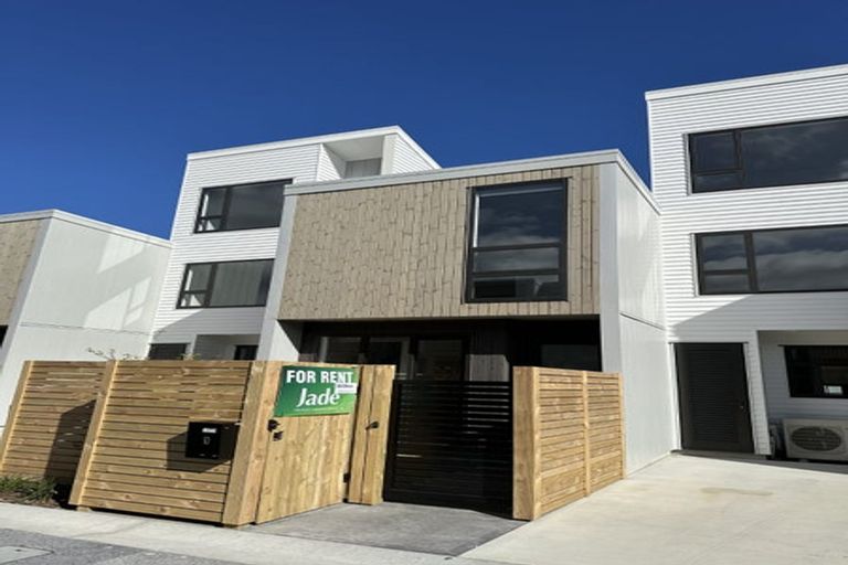 Photo of property in 10 Kamahi Place, Paraparaumu, 5032