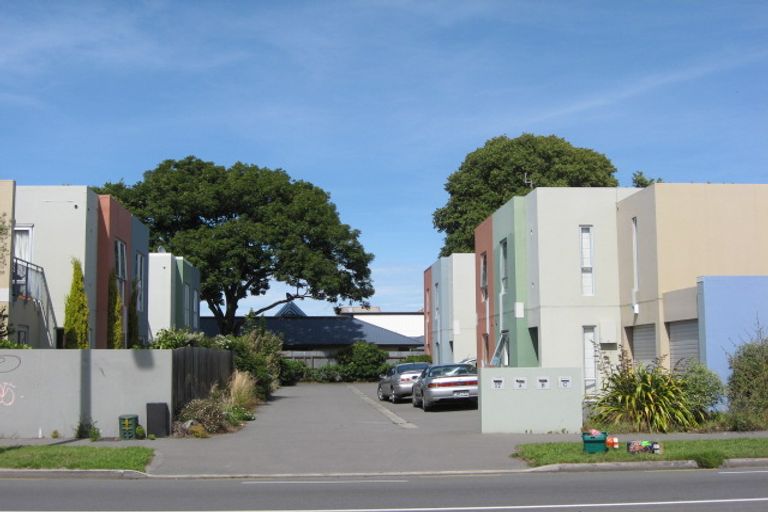 Photo of property in 17a Whiteleigh Avenue, Addington, Christchurch, 8024