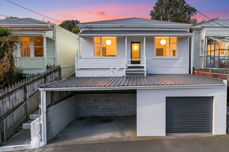 Photo of property in 49 Mckinley Crescent, Brooklyn, Wellington, 6021