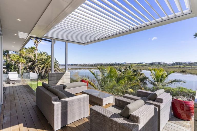 Photo of property in 53 Walter Street, Hauraki, Auckland, 0622