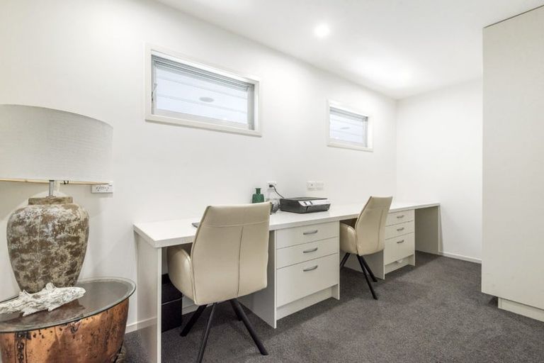 Photo of property in 27 Hemi Street, Narrow Neck, Auckland, 0622