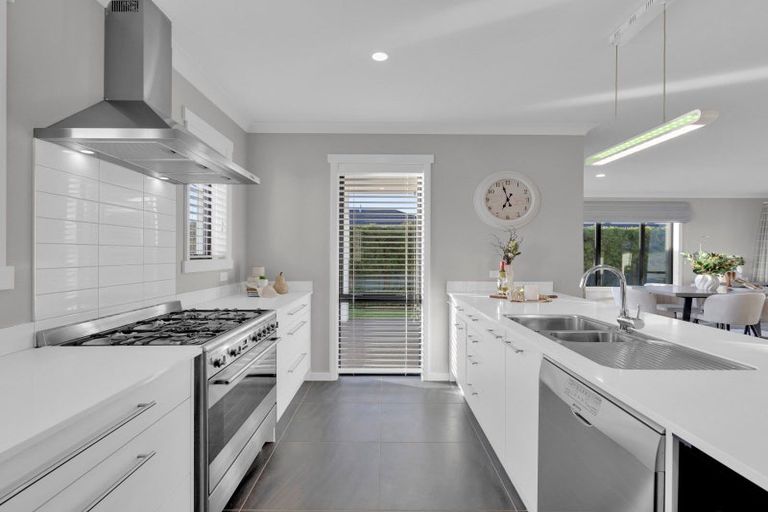 Photo of property in 6 Audrey Place, Flagstaff, Hamilton, 3210