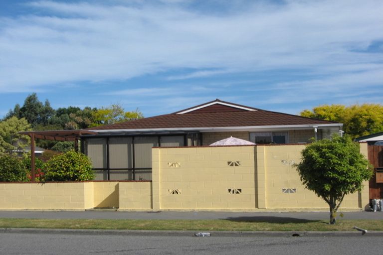 Photo of property in 5 Brentwood Street, Parklands, Christchurch, 8083