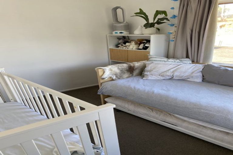 Photo of property in 2/17 Omana Road, Milford, Auckland, 0620