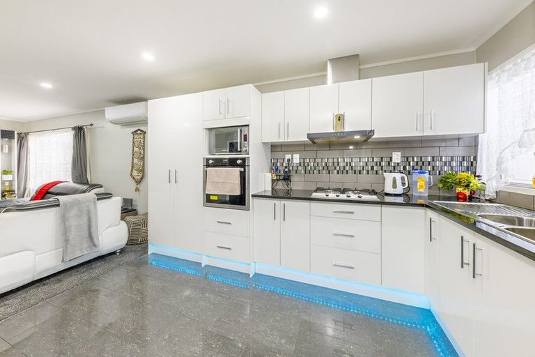 Photo of property in 3/58 Henwood Road, Mangere East, Auckland, 2024