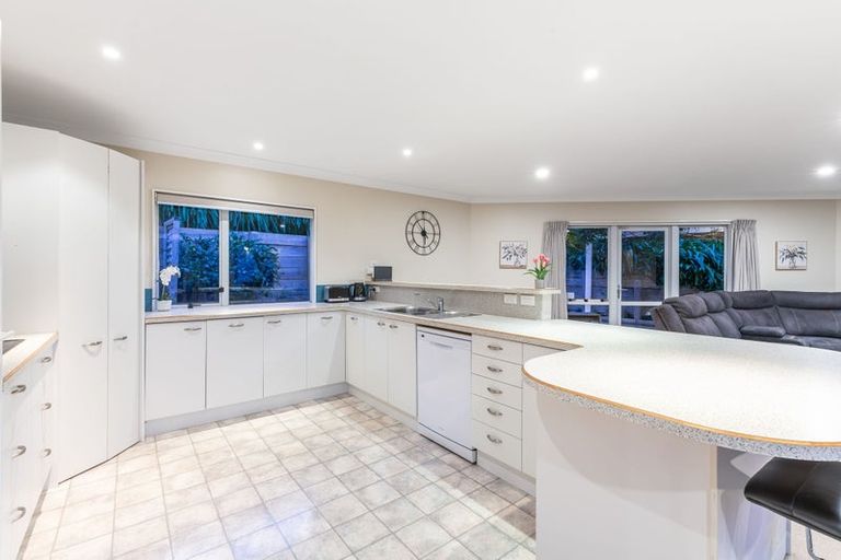 Photo of property in 23 Samwell Drive, Whitby, Porirua, 5024