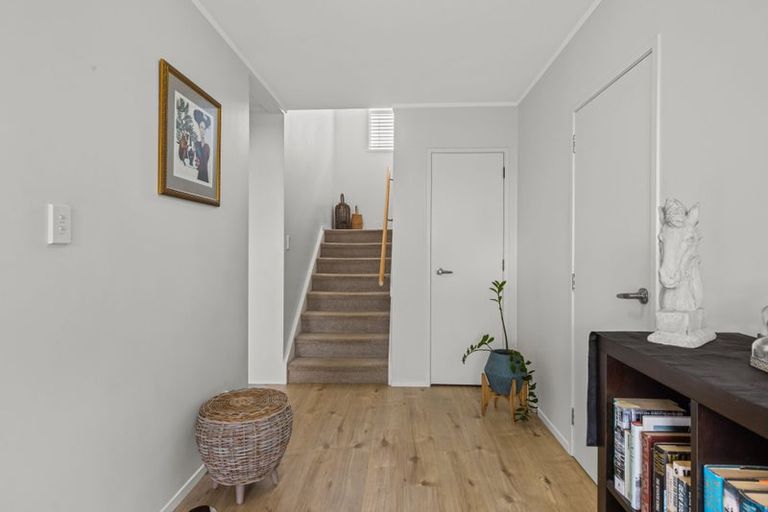 Photo of property in 2/252 Hibiscus Coast Highway, Orewa, 0931