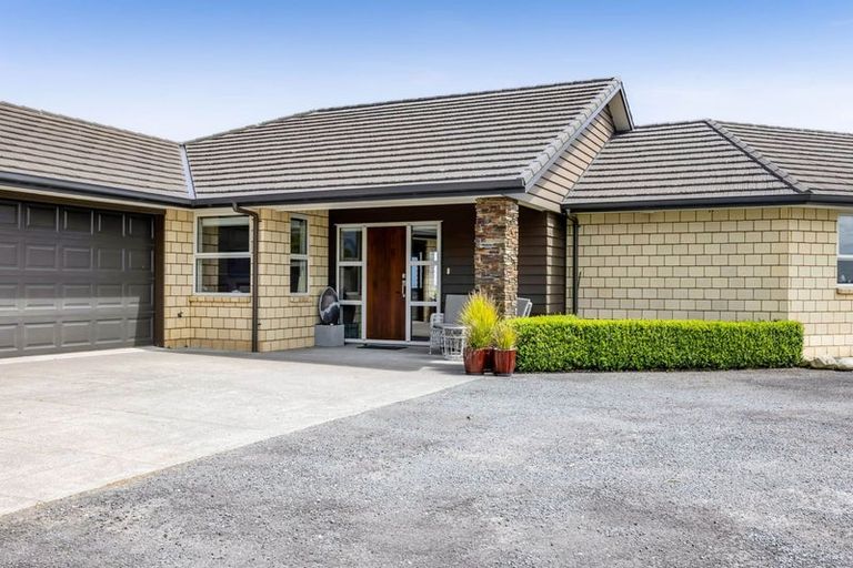 Photo of property in 253 Lwr Pitone Road, Pitone, New Plymouth, 4374