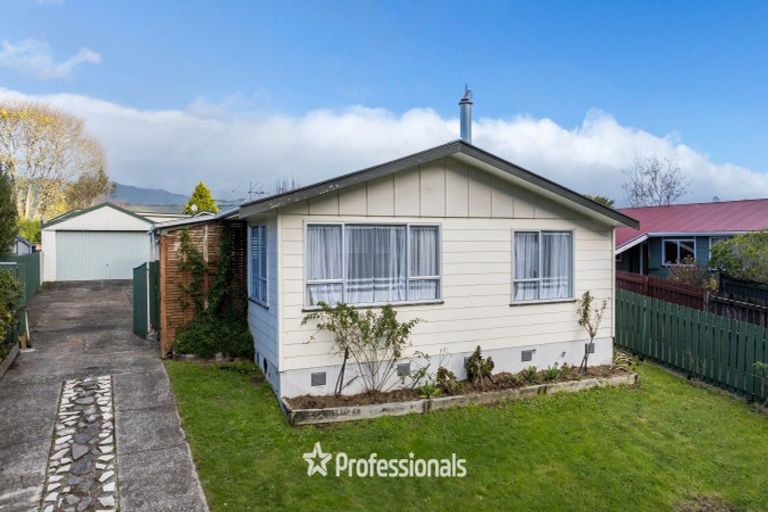 Photo of property in 167 California Drive, Totara Park, Upper Hutt, 5018