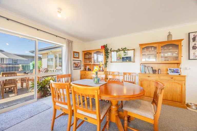 Photo of property in 37 Higginson Street, Otane, 4202