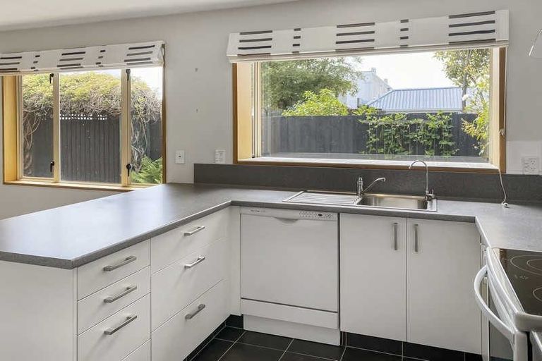 Photo of property in 24b Picton Avenue, Riccarton, Christchurch, 8011