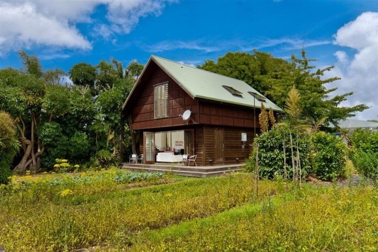 Photo of property in 166a Rimmer Road, Helensville, 0875