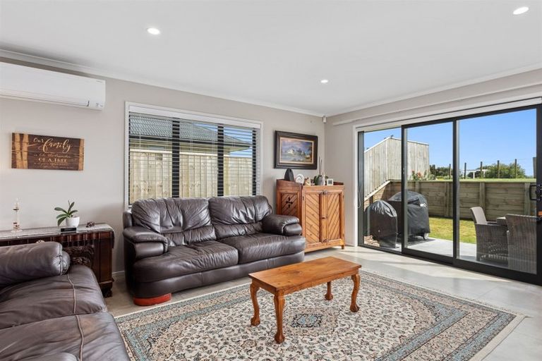 Photo of property in 8 Karearea Drive, Coastlands, Whakatane, 3120
