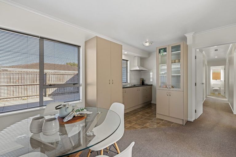 Photo of property in 2/78 Inwoods Road, Parklands, Christchurch, 8083