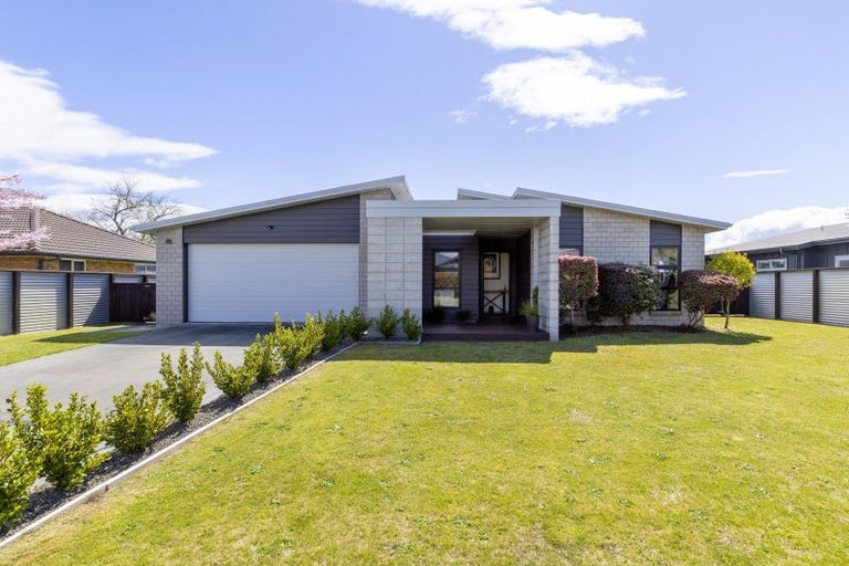 Photo of property in 15 Windsor Street, Richmond Heights, Taupo, 3330