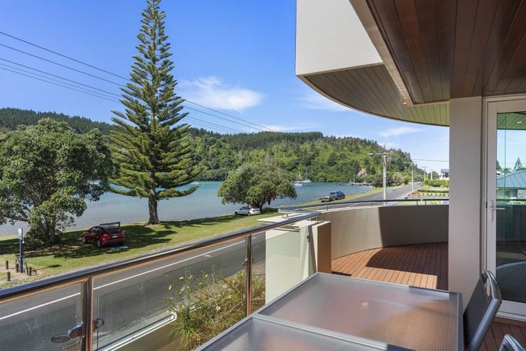 Photo of property in 301 Beach Road, Whangamata, 3620