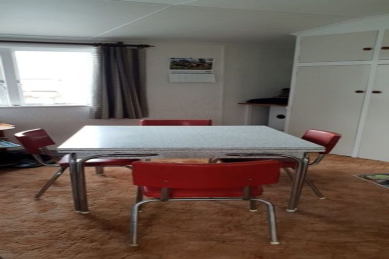 Photo of property in 1 Jull Crescent, Waipukurau, 4200