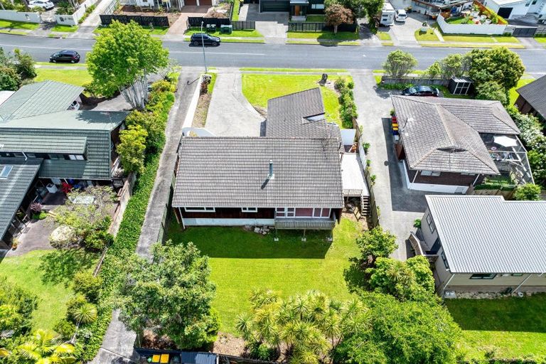 Photo of property in 148 Stapleford Crescent, Browns Bay, Auckland, 0630