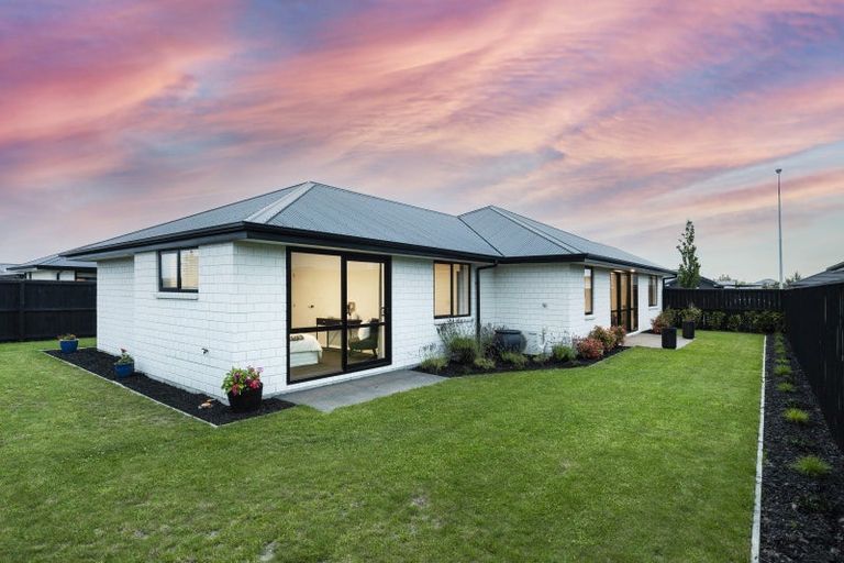 Photo of property in 318 Halswell Junction Road, Halswell, Christchurch, 8025
