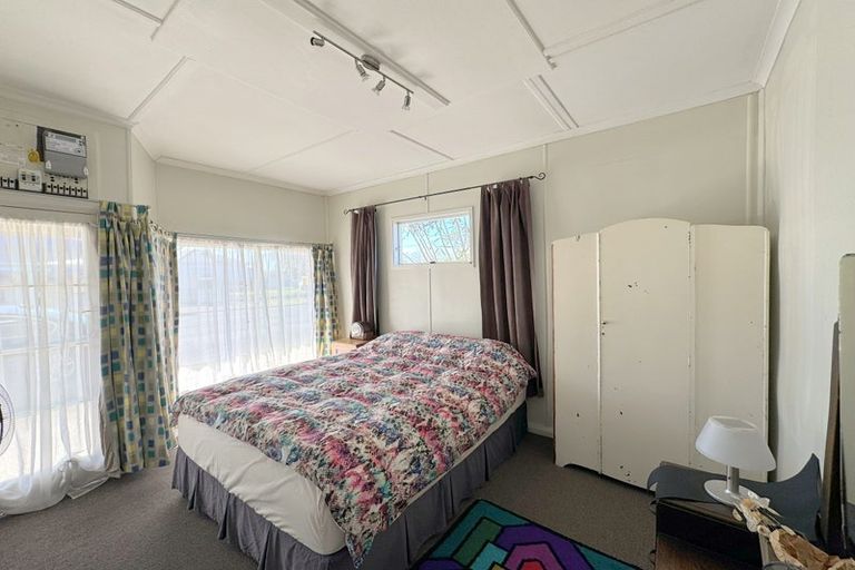 Photo of property in 42 Higginson Street, Otane, 4202