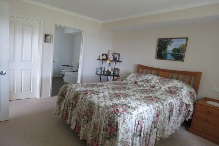 Photo of property in 147 Tukapa Street, Westown, New Plymouth, 4310