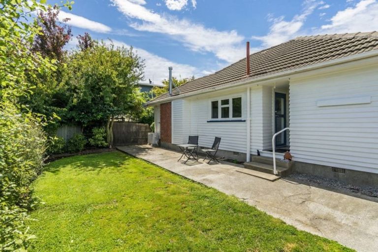Photo of property in 166 Springs Road, Hornby, Christchurch, 8042