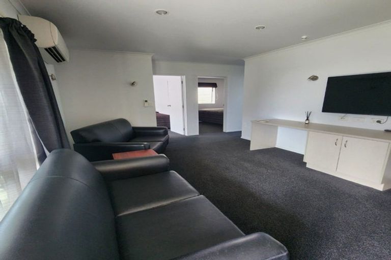 Photo of property in 12a-c Camden Street, Turnbull Thomson Park, Invercargill, 9810