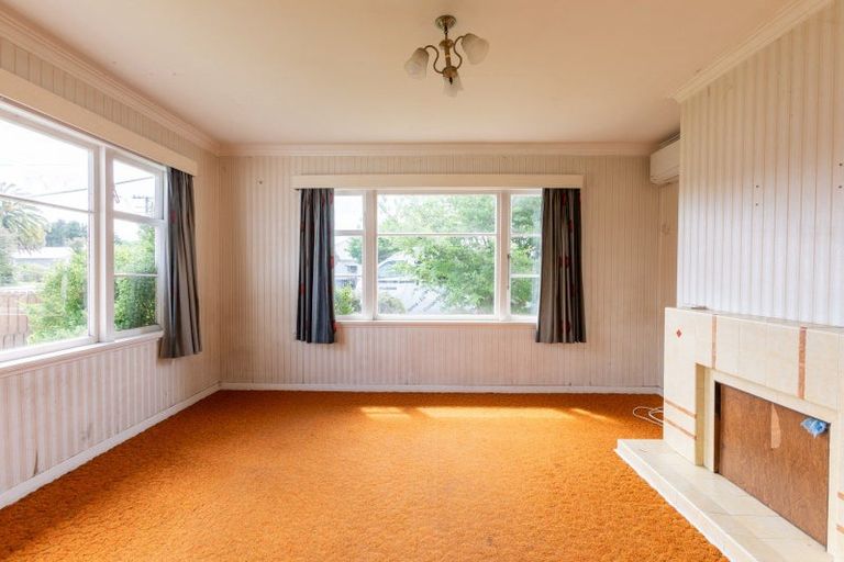 Photo of property in 340 High Street, Dannevirke, 4930