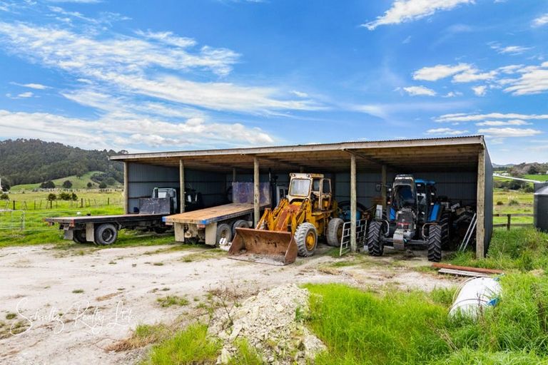 Photo of property in 32a Swamp Road, Mareretu, Maungaturoto, 0571