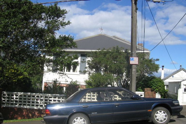 Photo of property in 47 Rawhiti Terrace, Kelburn, Wellington, 6012