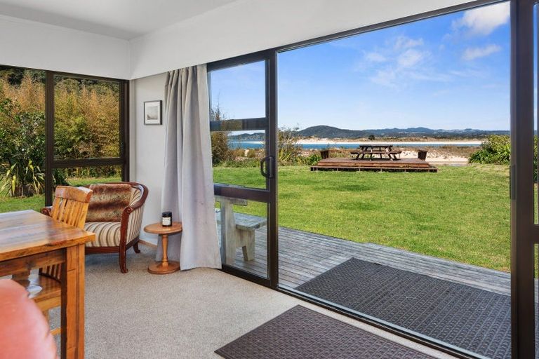 Photo of property in 36 Te Maika Road, Ngunguru, Whangarei, 0173