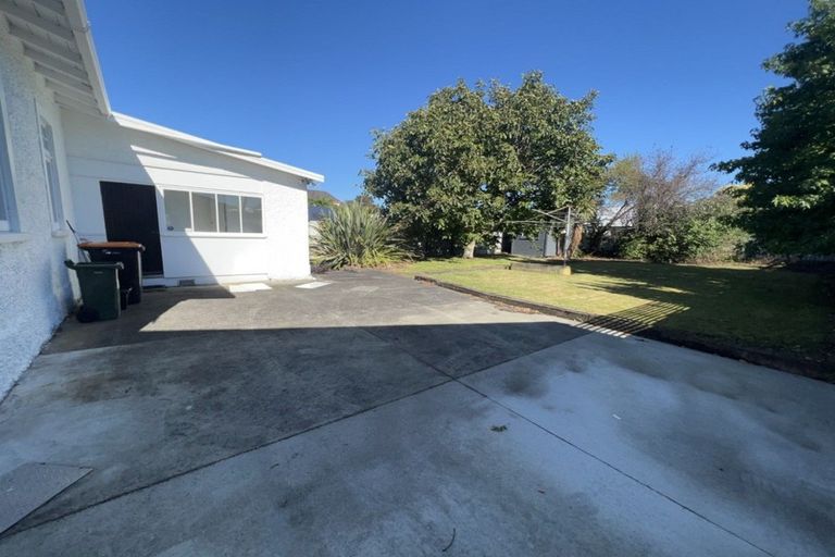 Photo of property in 9 Chelwood Street, Takaro, Palmerston North, 4412