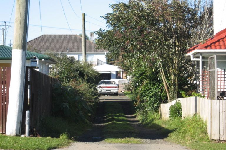Photo of property in 100 Mahia Road, Manurewa, Auckland, 2102