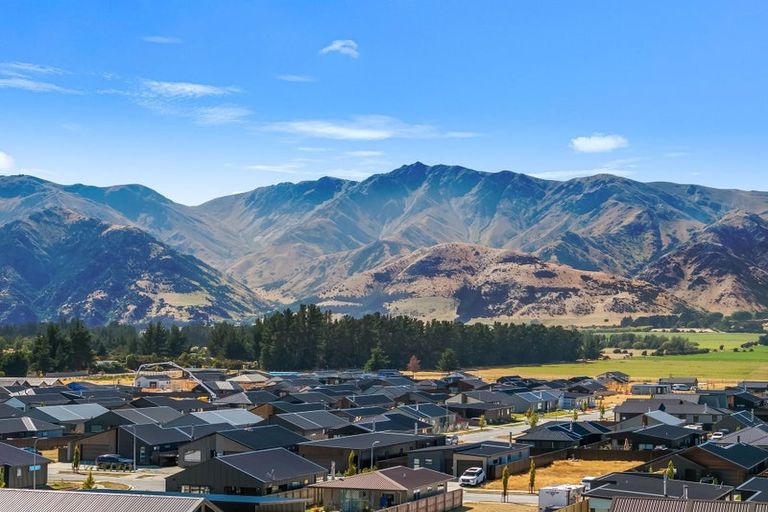 Photo of property in 8 Gillespie Street, Lake Hawea, 9382