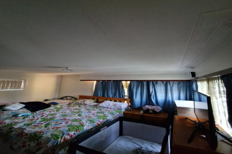 Photo of property in 318 Massey Road, Mangere East, Auckland, 2024