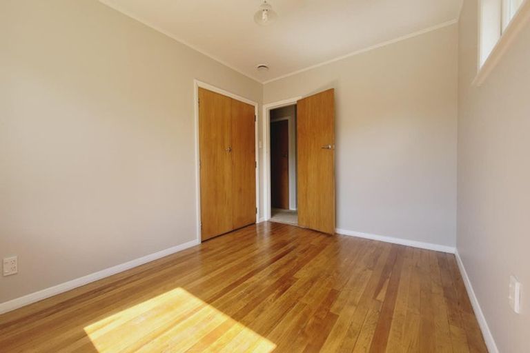 Photo of property in 1 Fraser Avenue, Johnsonville, Wellington, 6037