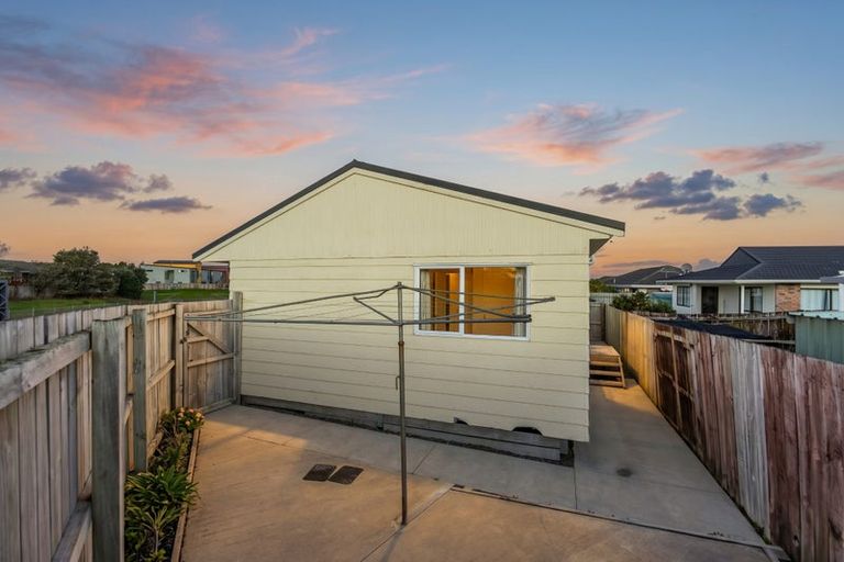 Photo of property in 12a Sturges Road, Henderson, Auckland, 0612
