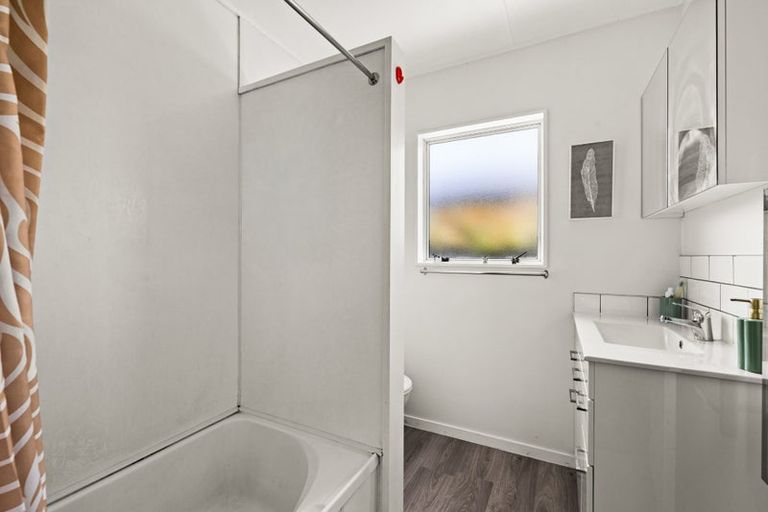 Photo of property in 605 Maddison Street, Akina, Hastings, 4122