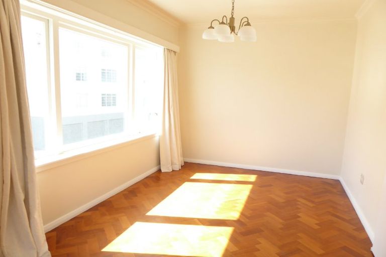 Photo of property in Rehutai Flats, 268u2 Oriental Parade, Oriental Bay, Wellington, 6011